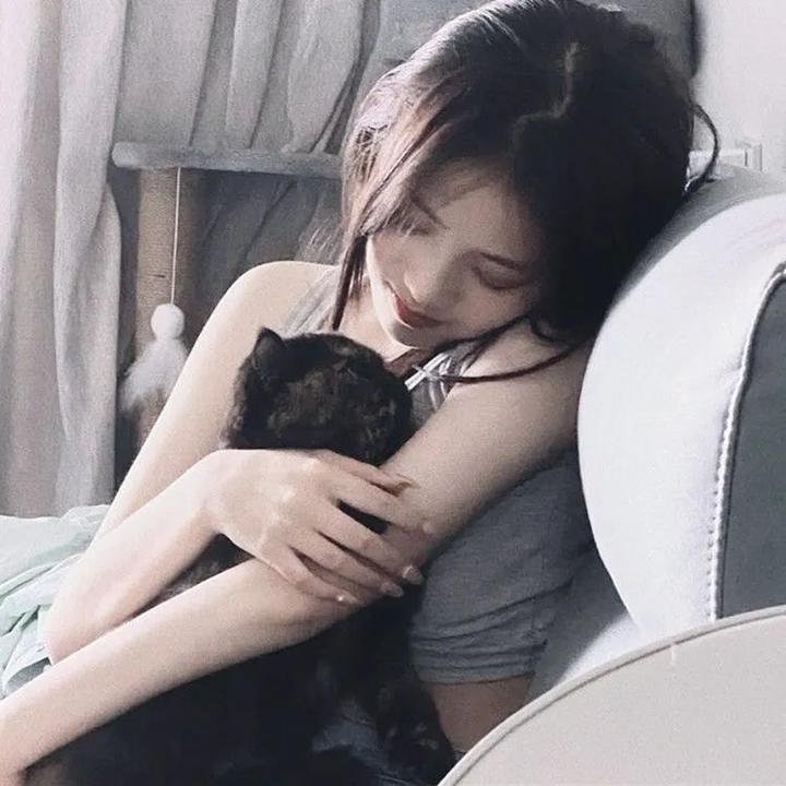 安静的乡村女人